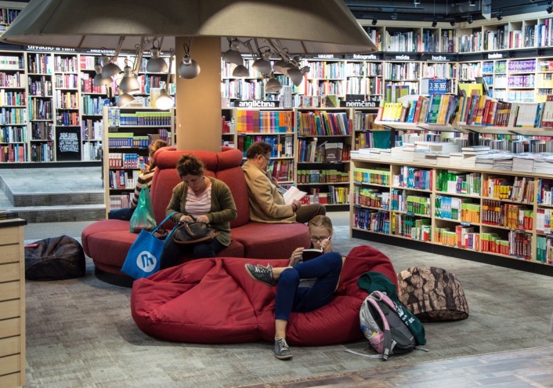 vente-ANDON-min_books_bookstore_book_reader_readers_reading_shop_sale_books-849006